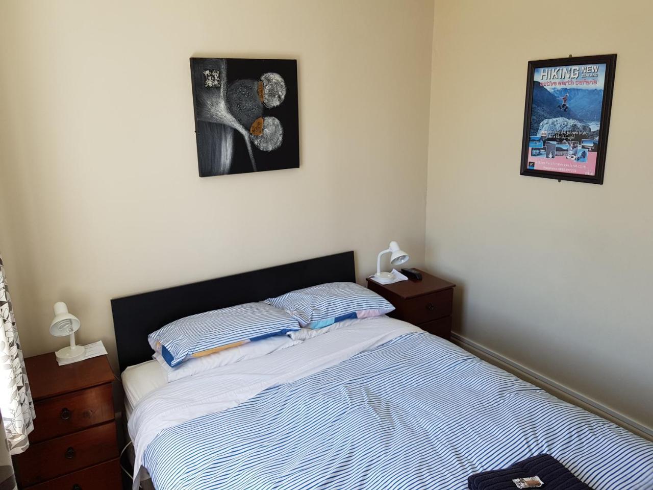 Dorset House Backpackers Hostel